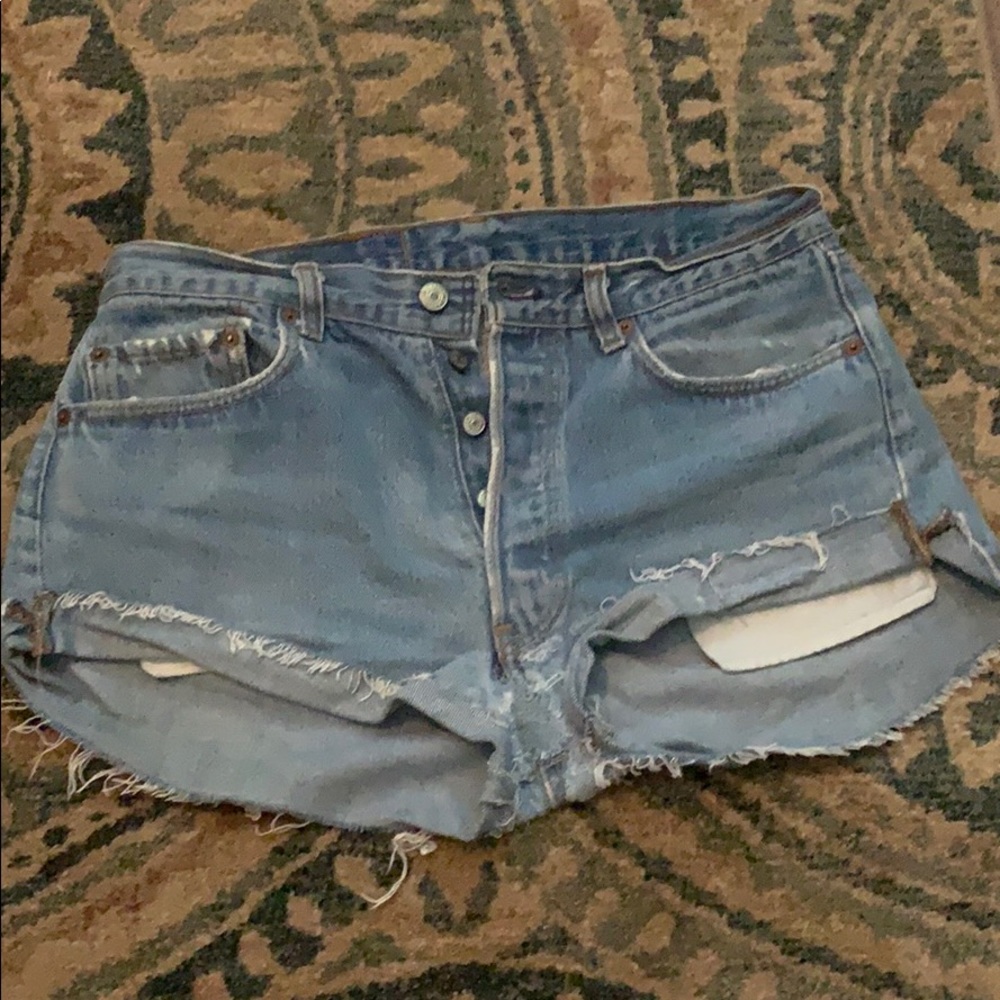 Button fly Levi Jean shorts